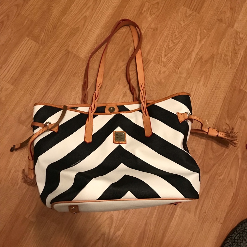 Dooney & Bourke Chevron handbag
